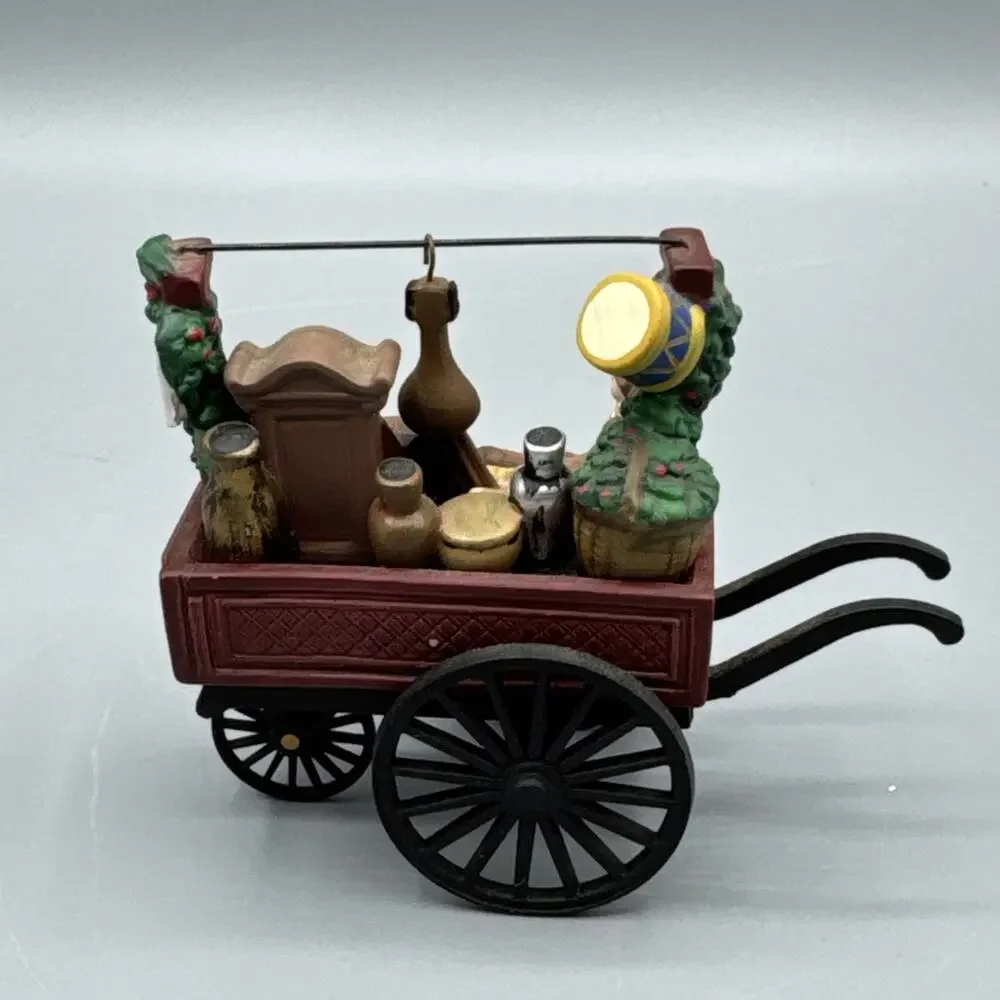 Department 56 Heritage collection Chelsea Market Curiosities Monger and Cart
